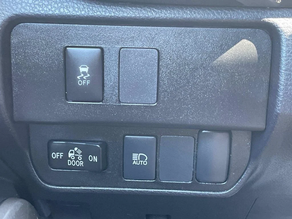 Used 2022 Gray Toyota SR5 image 23
