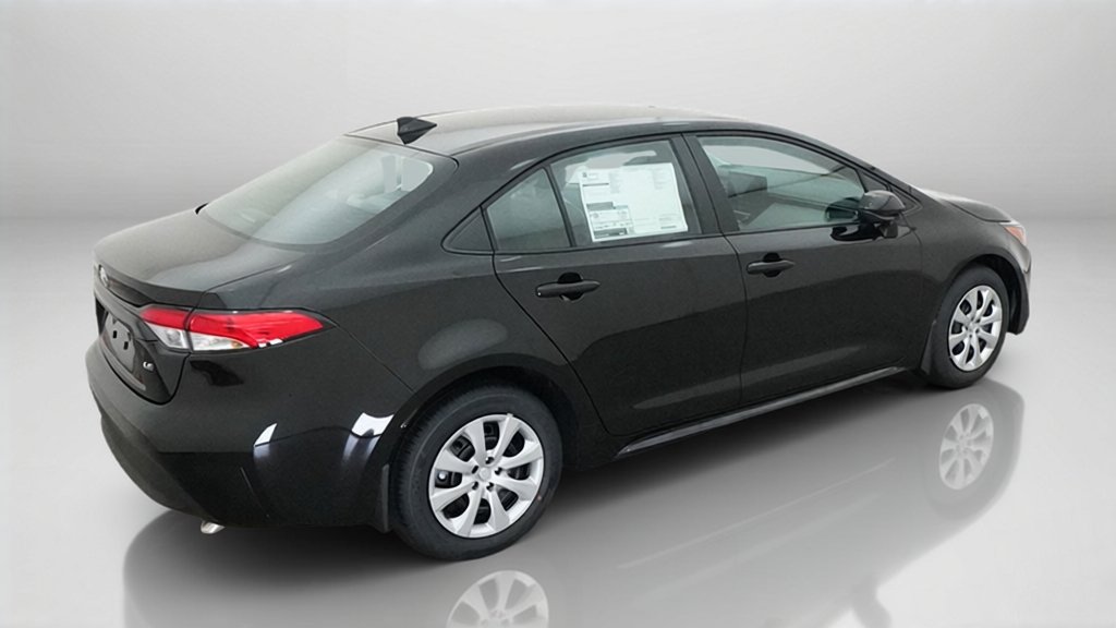 New 2027 Inked Toyota LE image 9