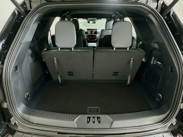 New 2026 Ford Explorer ST-Line