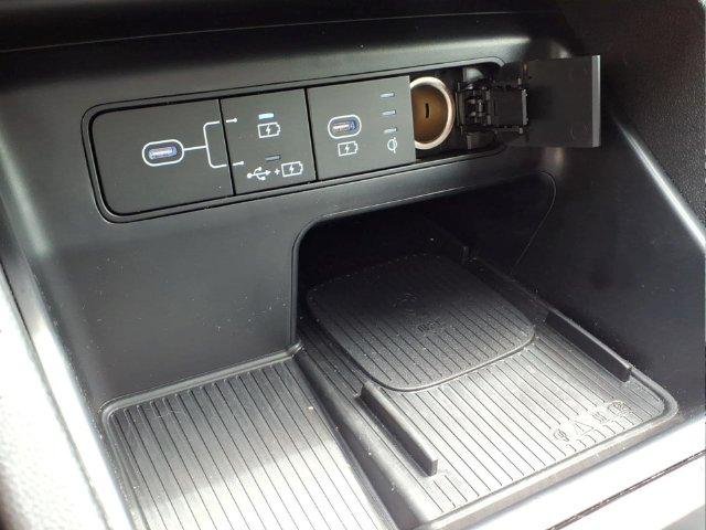 New 2026 White Hyundai SEL Premium AWD image 23