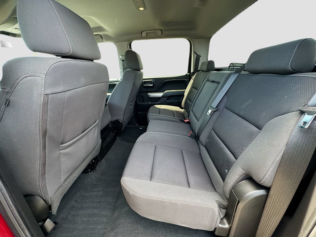 Used 2018 CAJUN RED TINTCOAT Chevrolet LT image 25