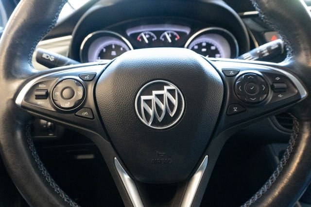Used 2020 White Buick Essence image 20