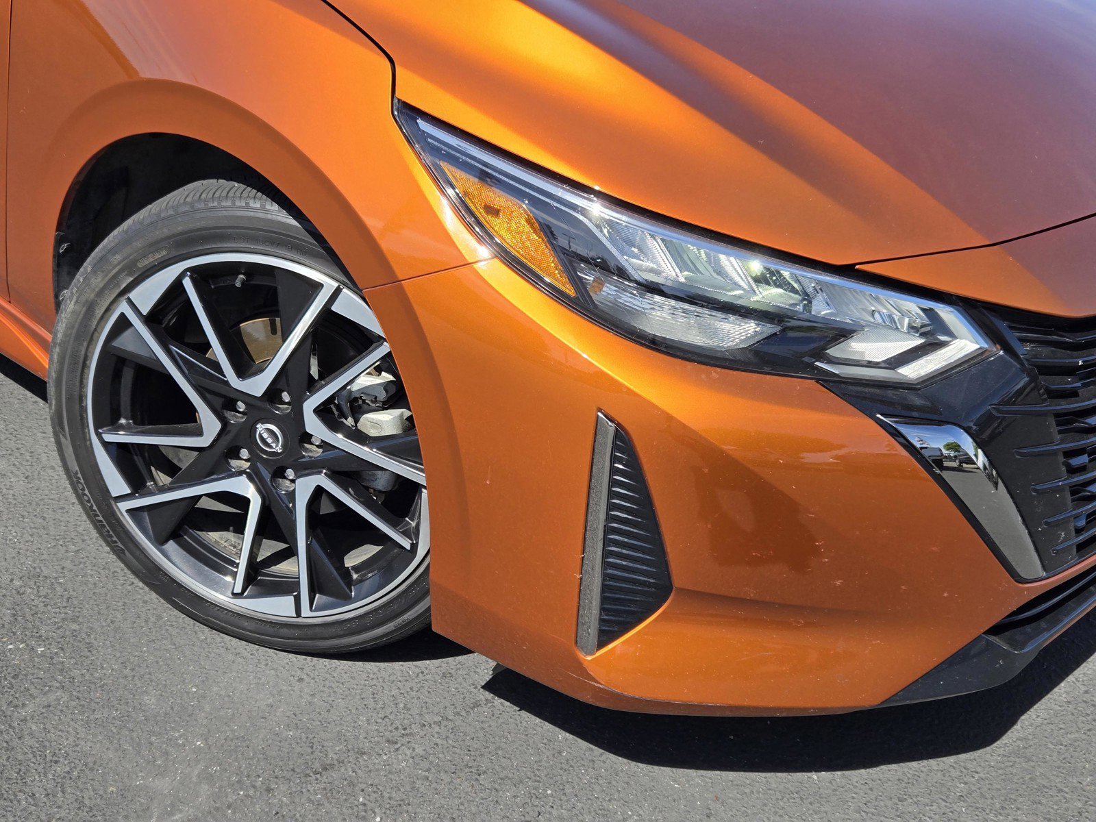 Used 2024 Monarch Orange Metallic/Super Black Nissan SR image 9