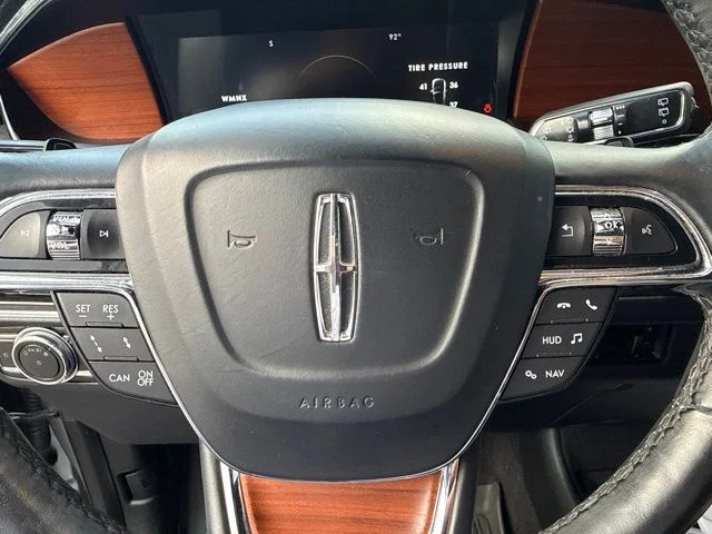 Used 2020 Silver Lincoln Reserve image 14