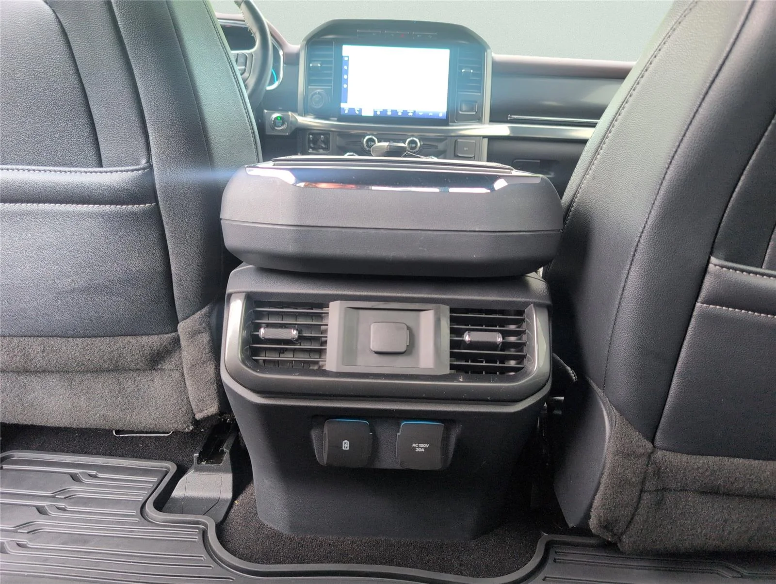 Used 2022 Iconic Silver Ford LARIAT image 33