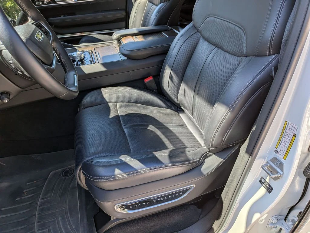 Used 2022 White Jeep Series I image 31