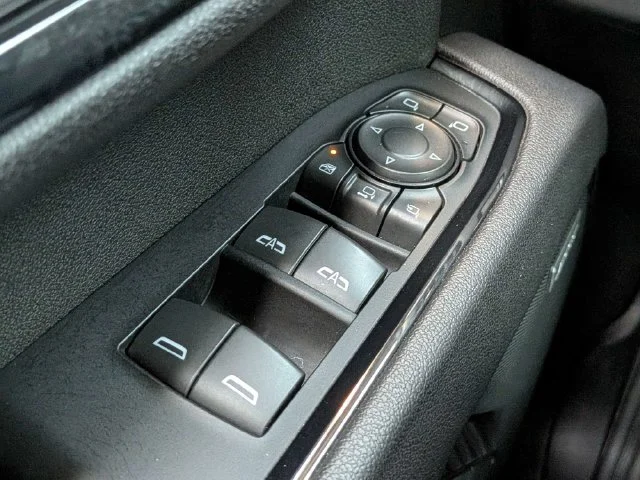 Used 2025 Gray GMC AT4 image 25