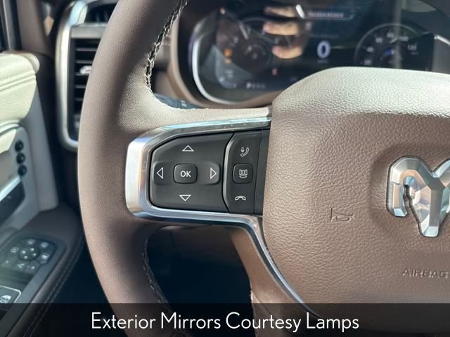 New 2025 Diamond Black Crystal Pearl-Coat Exterior Paint RAM Laramie image 33