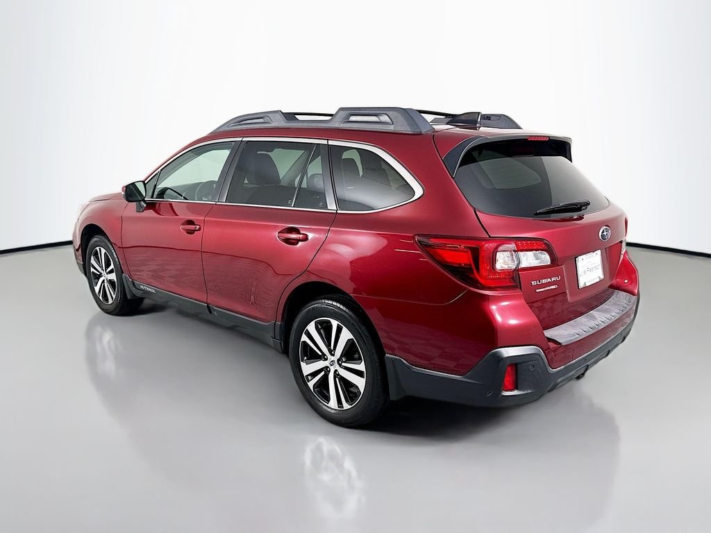 Used 2018 Red Subaru 2.5i image 3