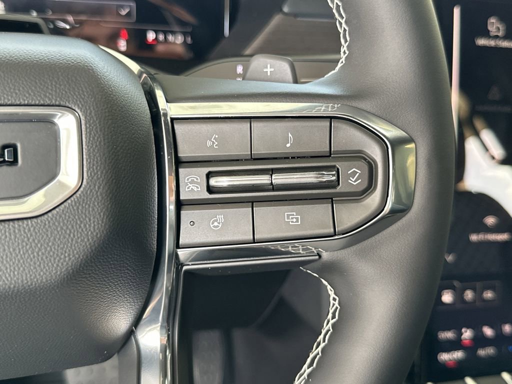 2026 GMC Acadia Denali - Photo 22