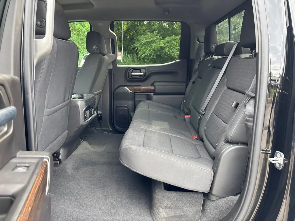 Used 2020 Black GMC Elevation image 28