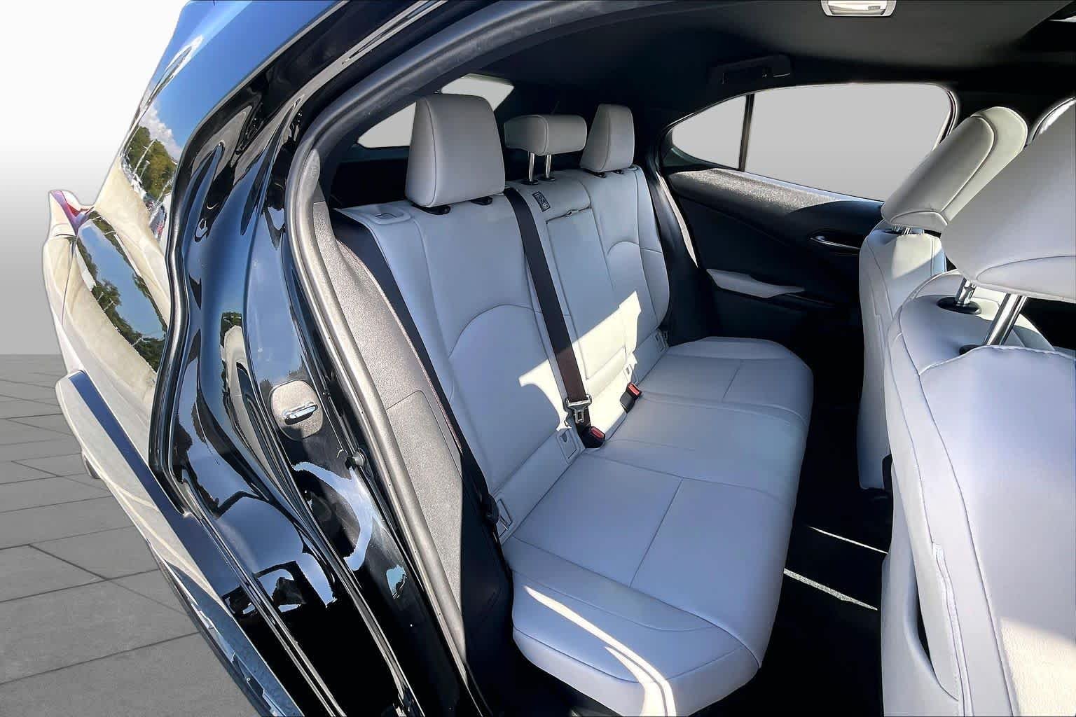 Used 2023 Obsidian Lexus Premium image 19