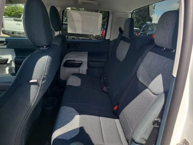 New 2026 Oxford White Ford XLT image 13
