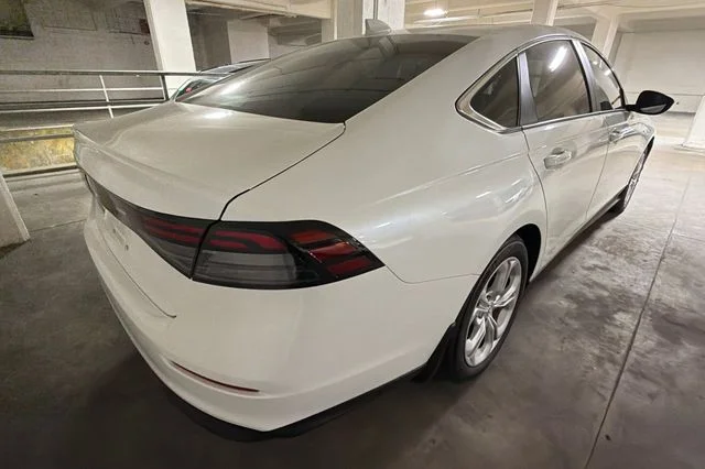 Certified Used 2025 Platinum White Pearl Honda LX image 7