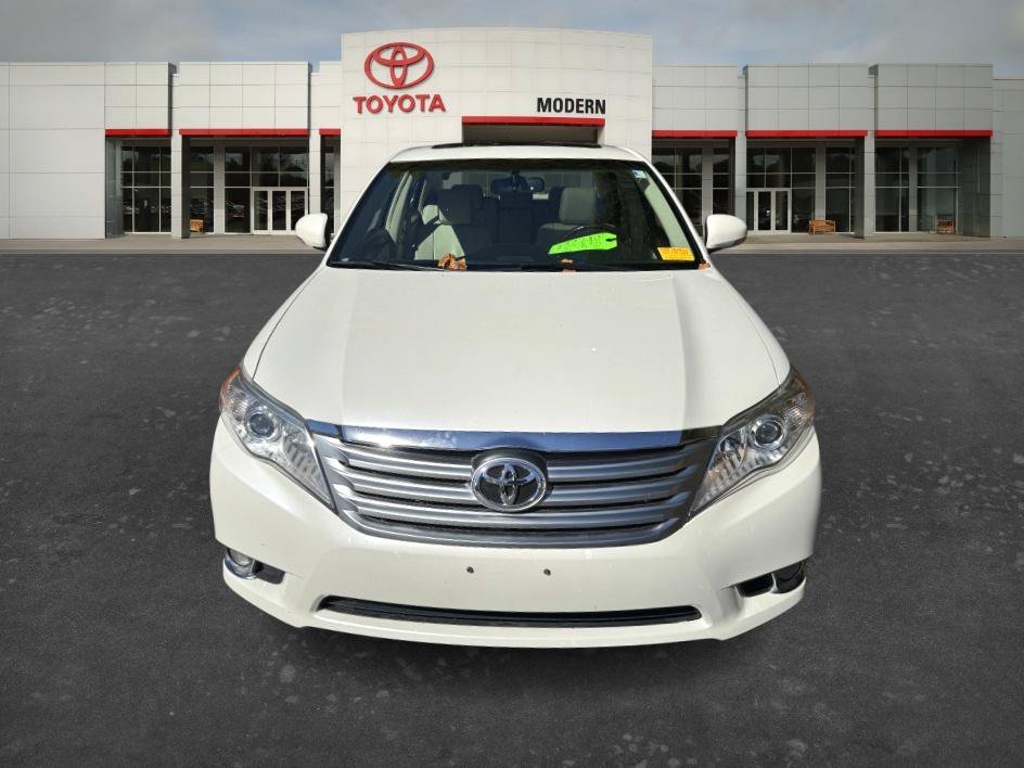 Used 2012 Blizzard Pearl Toyota Limited image 2