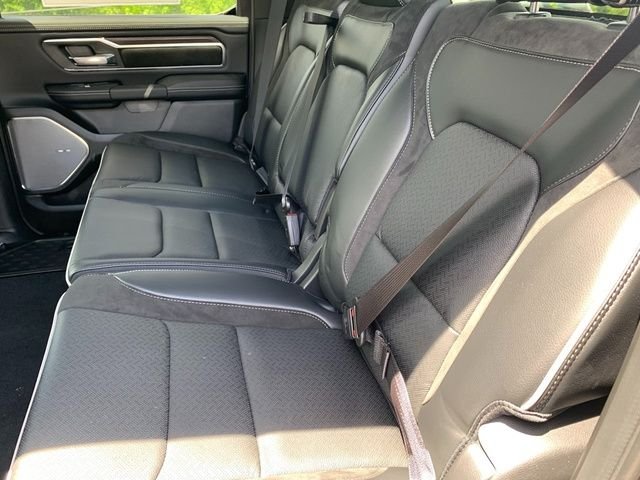 New 2026 Granite Crystal Metallic Clear-Coat Exterior Paint RAM Laramie image 12
