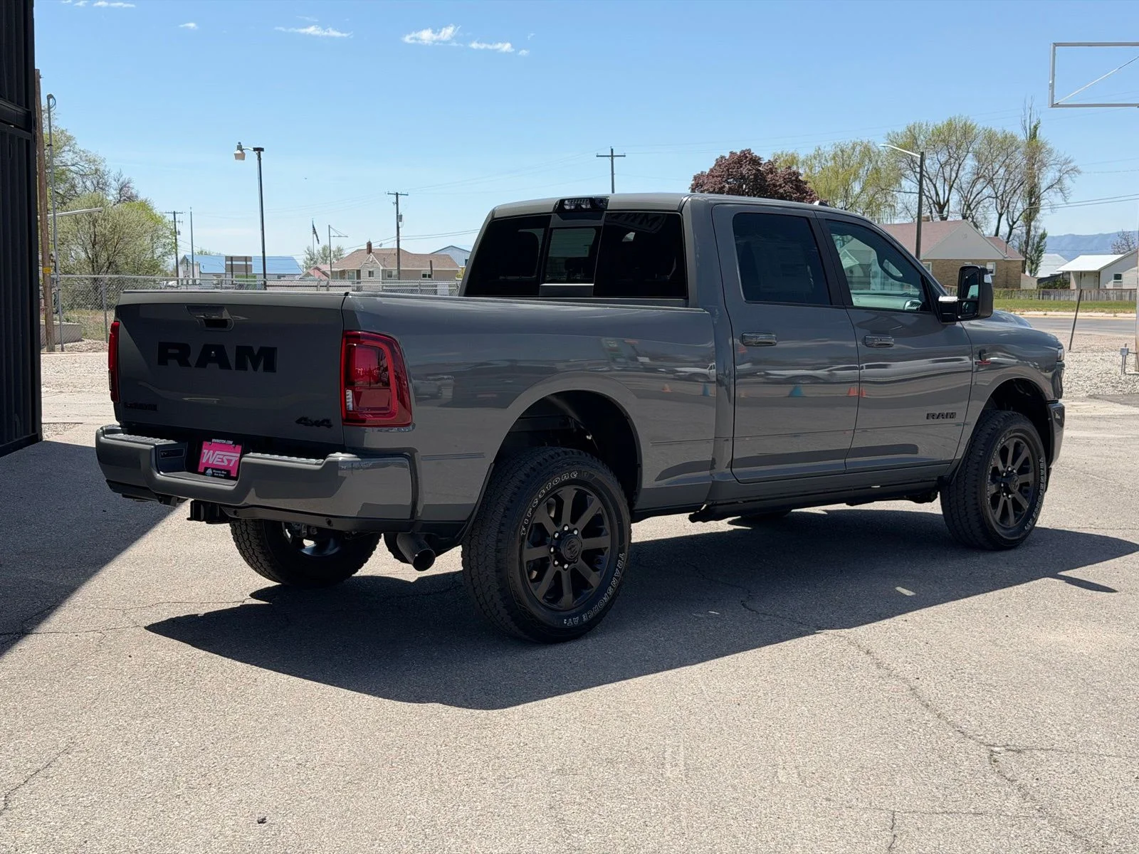 New 2026 Ceramic Gray Clear-Coat Exterior Paint RAM Laramie image 7
