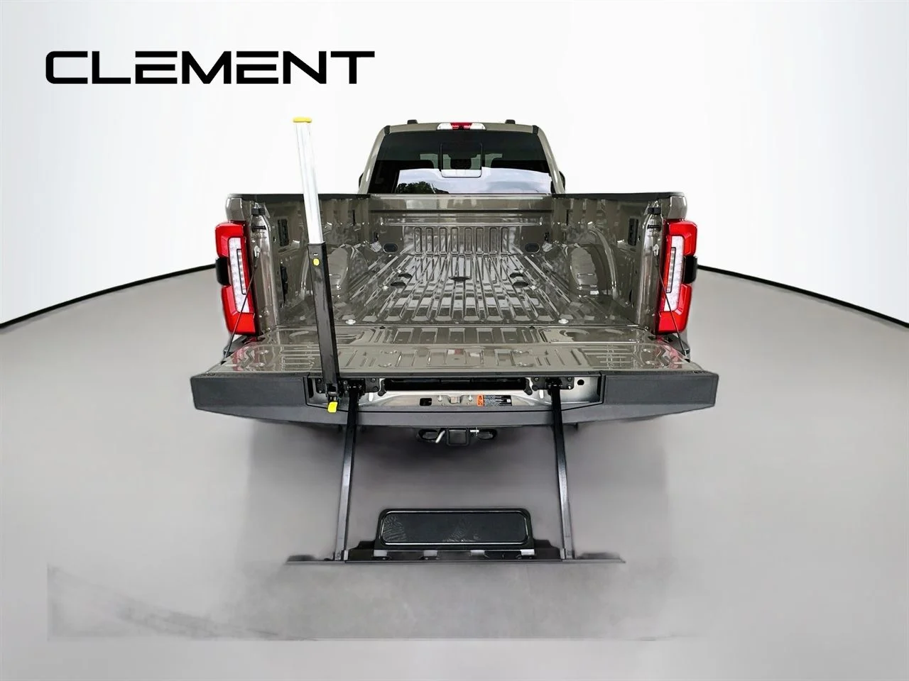 Used 2026 Gray Ford Platinum image 11