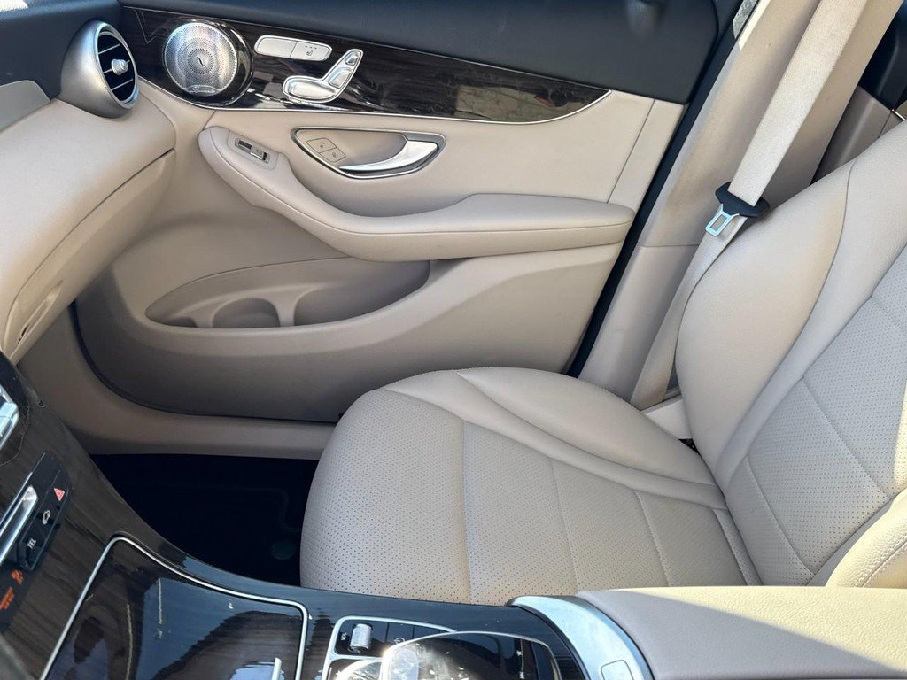 Used 2018 Black Mercedes-Benz GLC 300 image 14