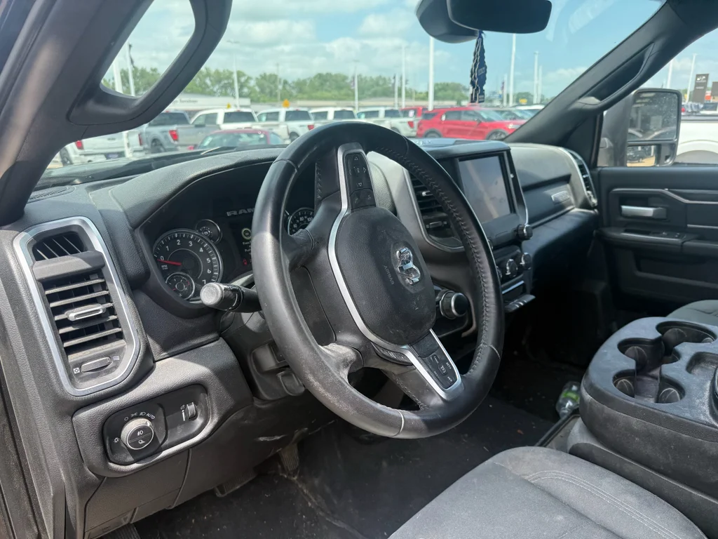 Used 2024  Ram Big Horn image 10