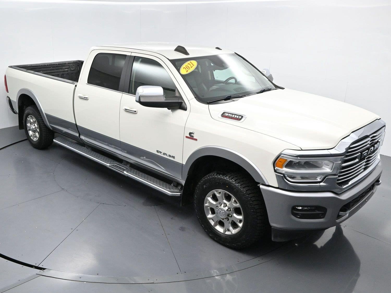 Used 2021 Pearl White Ram Laramie image 42