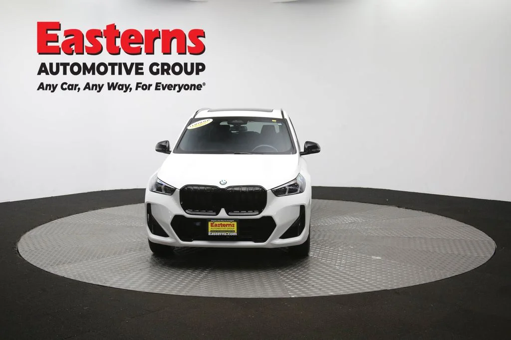 Used 2023 White BMW xDrive28i image 53