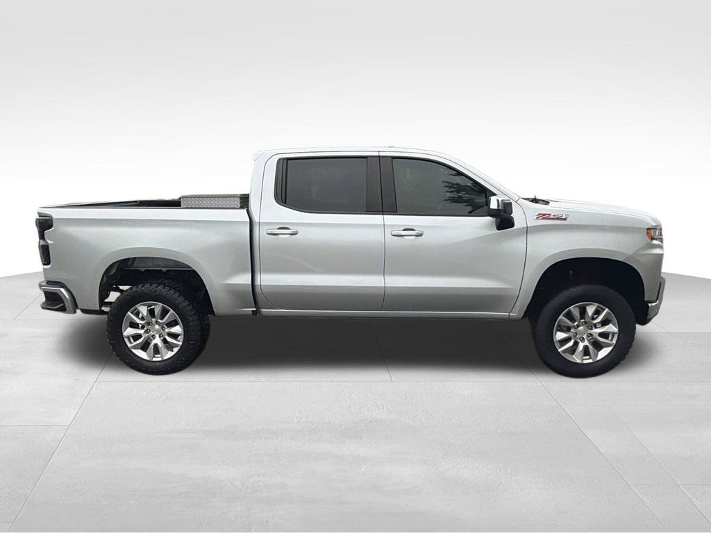 Used 2021 Silver Chevrolet LT image 8