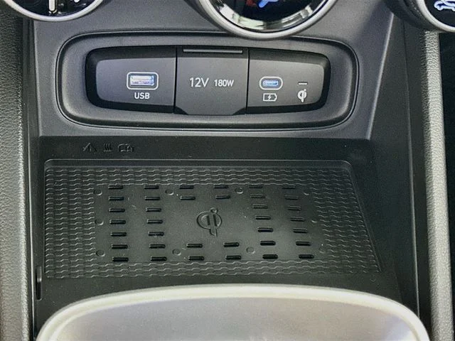 New 2026 Hyundai VENUE SEL