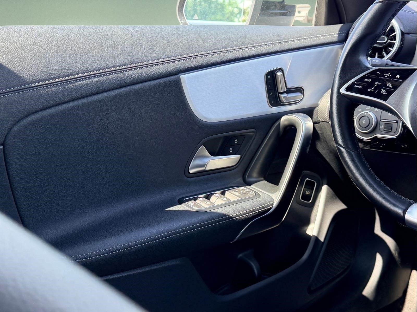 Used 2025  Mercedes-Benz CLA 250 image 31