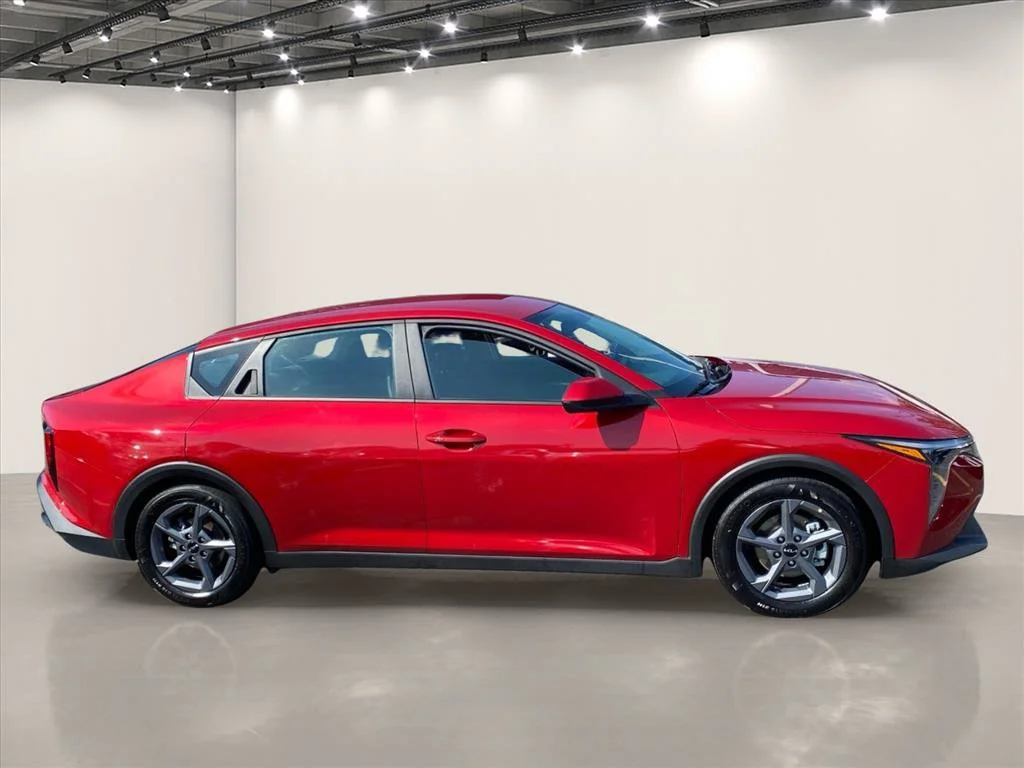 Certified Used 2025 Currant Red Kia LXS image 9