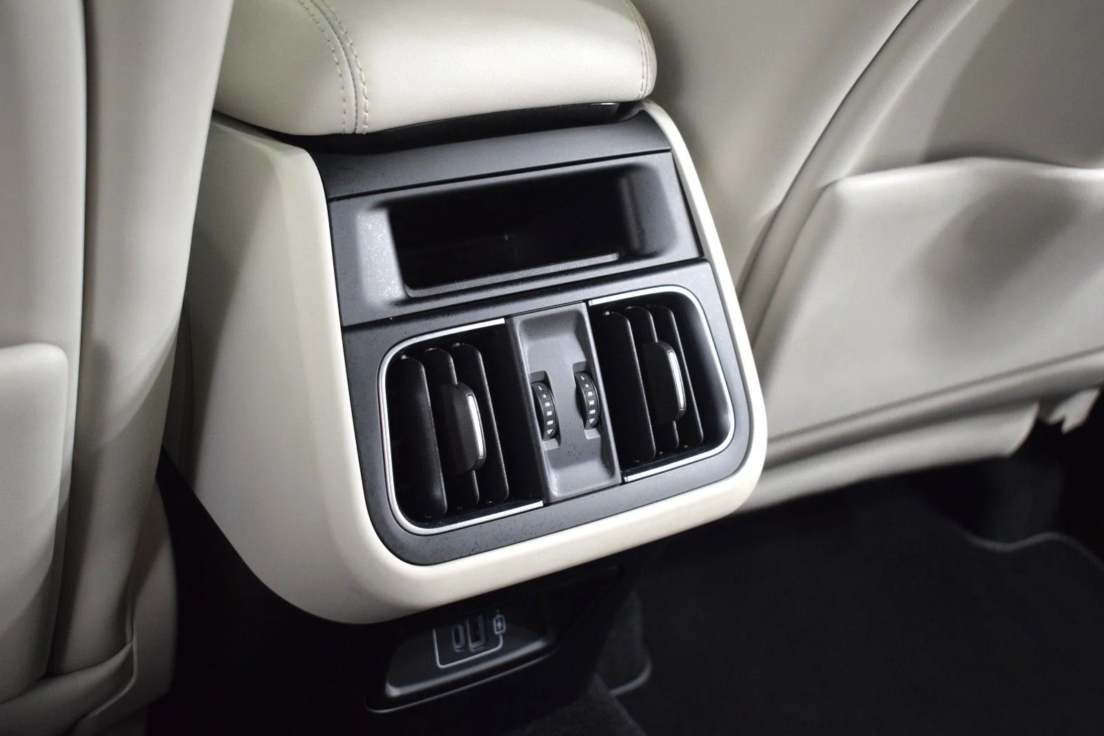 Certified Used 2023 Blue Maserati  image 22