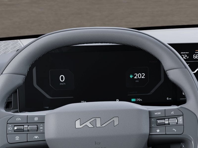 New 2026 White Kia Wind image 21