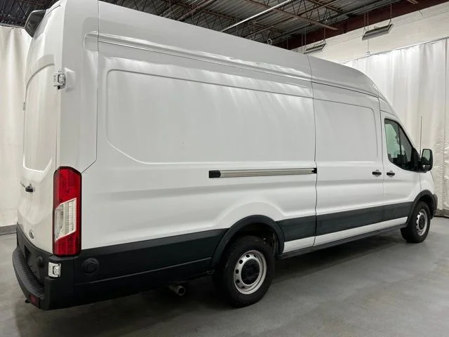 Used 2024 White Ford Base image 4