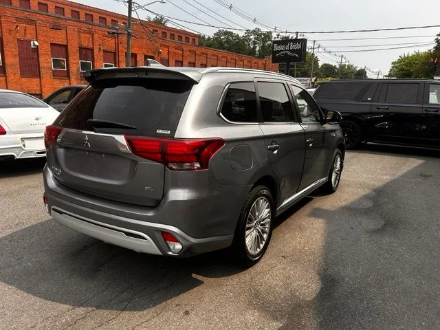 Used 2022  Mitsubishi  image 7
