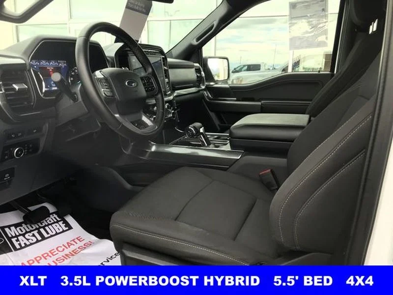 Certified Used 2023 Oxford White Ford XLT image 6
