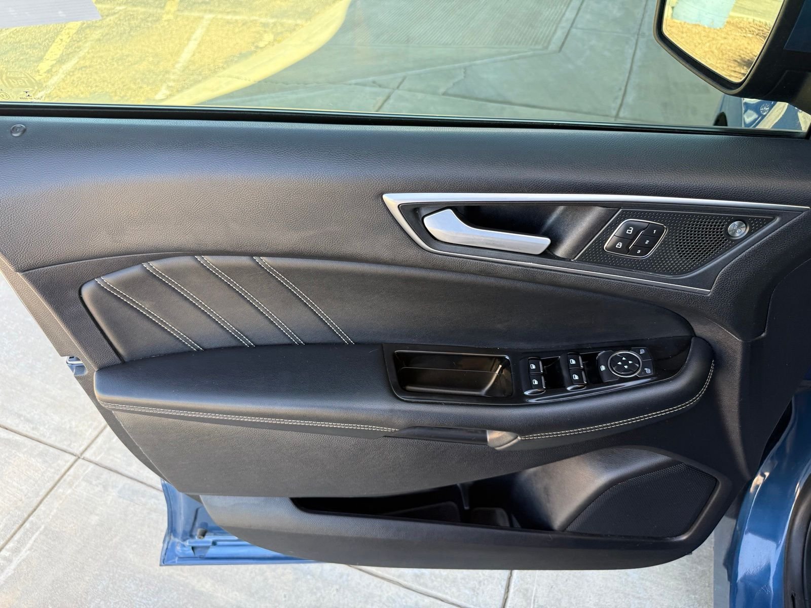Used 2019  Ford ST image 12