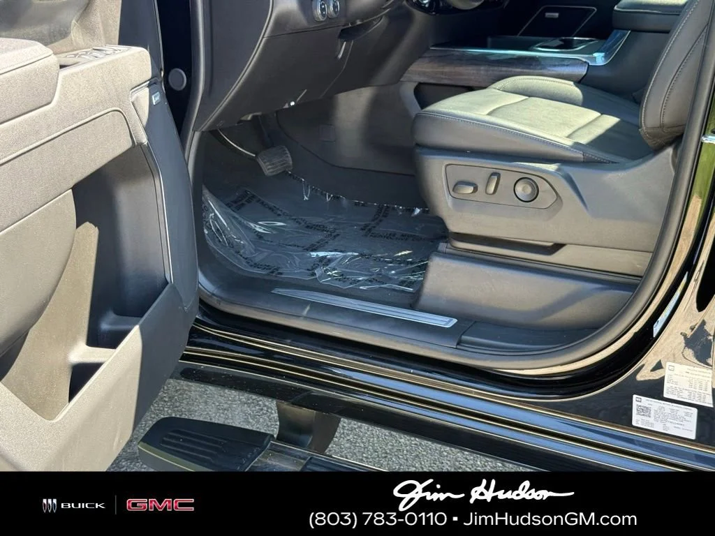 Used 2025 Black Chevrolet LTZ image 20
