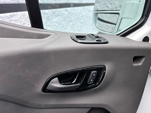 New 2026 White Ford Explorer Limited SE image 15