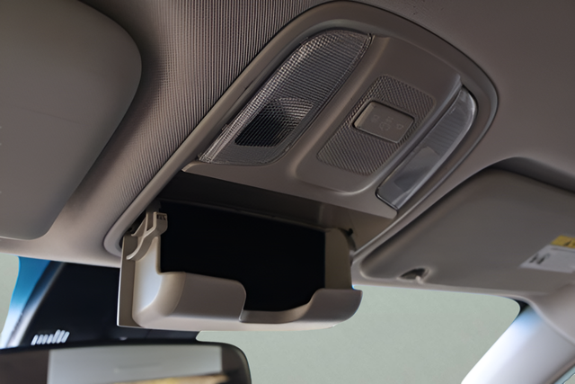 Used 2018 Brown Kia LX image 25