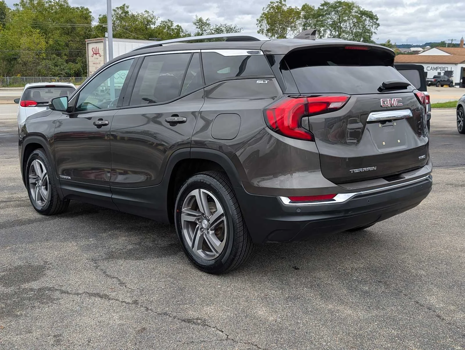 Used 2019 Smokey Quartz Metallic GMC SLT image 10