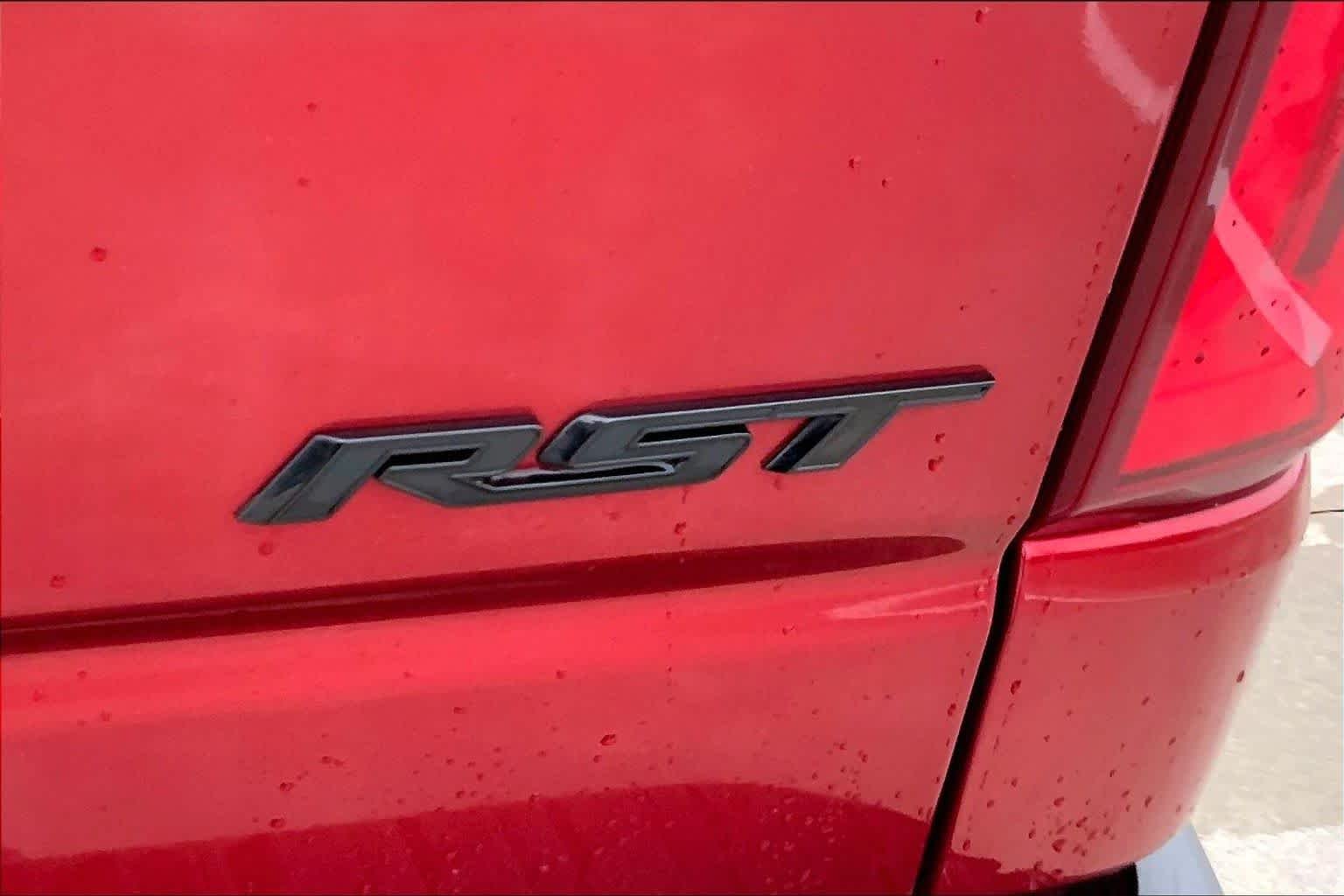 Used 2021 CHERRY RED TINTCOAT Chevrolet RST image 10