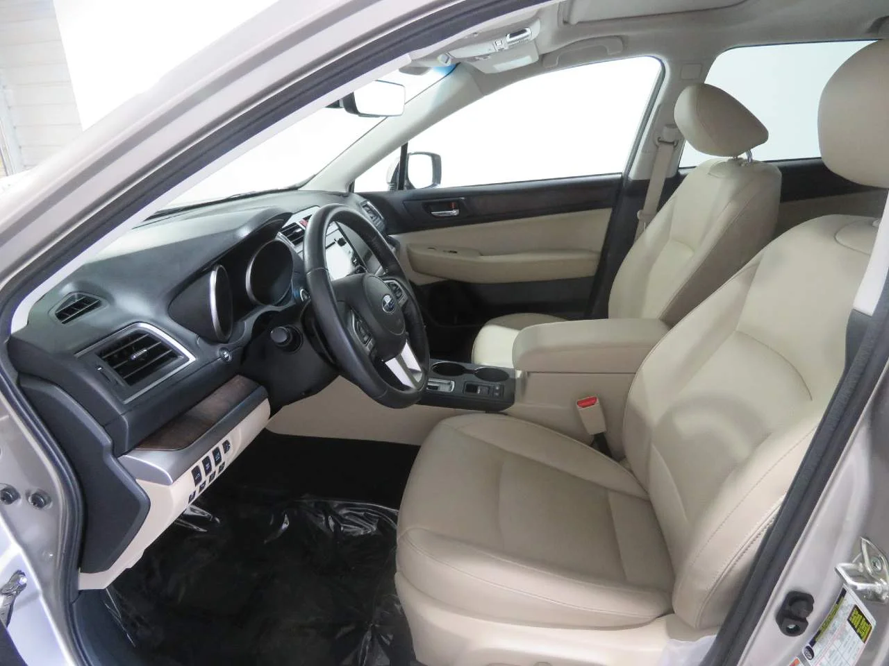 Used 2017 Tungsten Metallic Subaru 3.6R Limited image 14