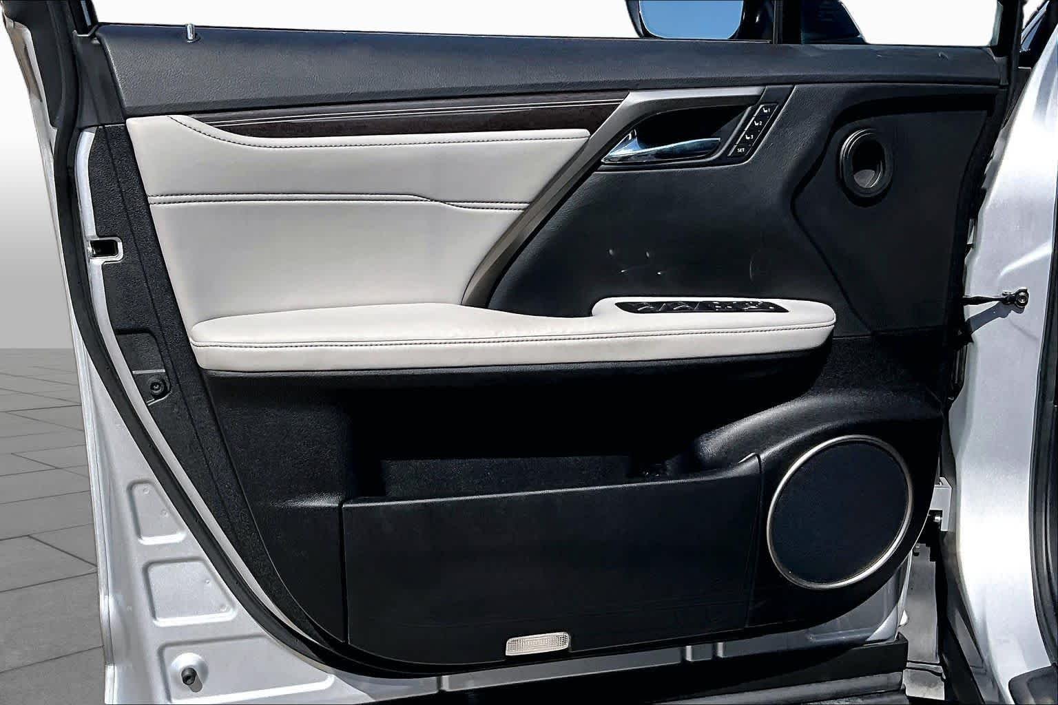 Used 2016 Silver Lining Metallic Lexus  image 22