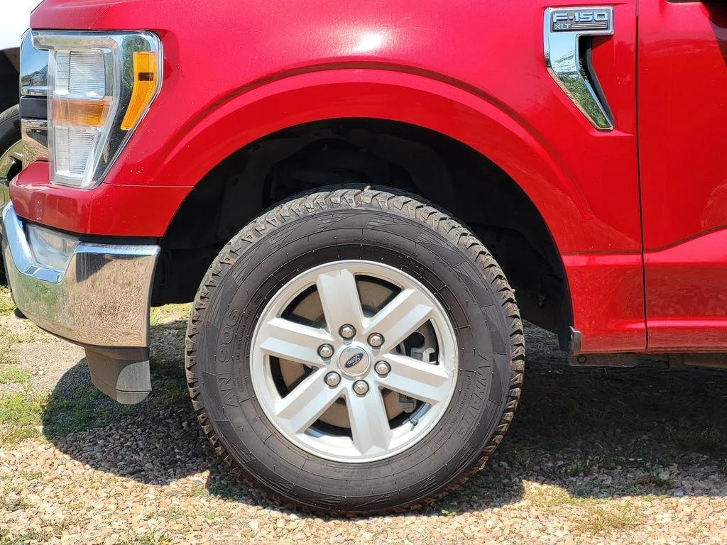 Used 2022 Race Red Ford XLT image 8