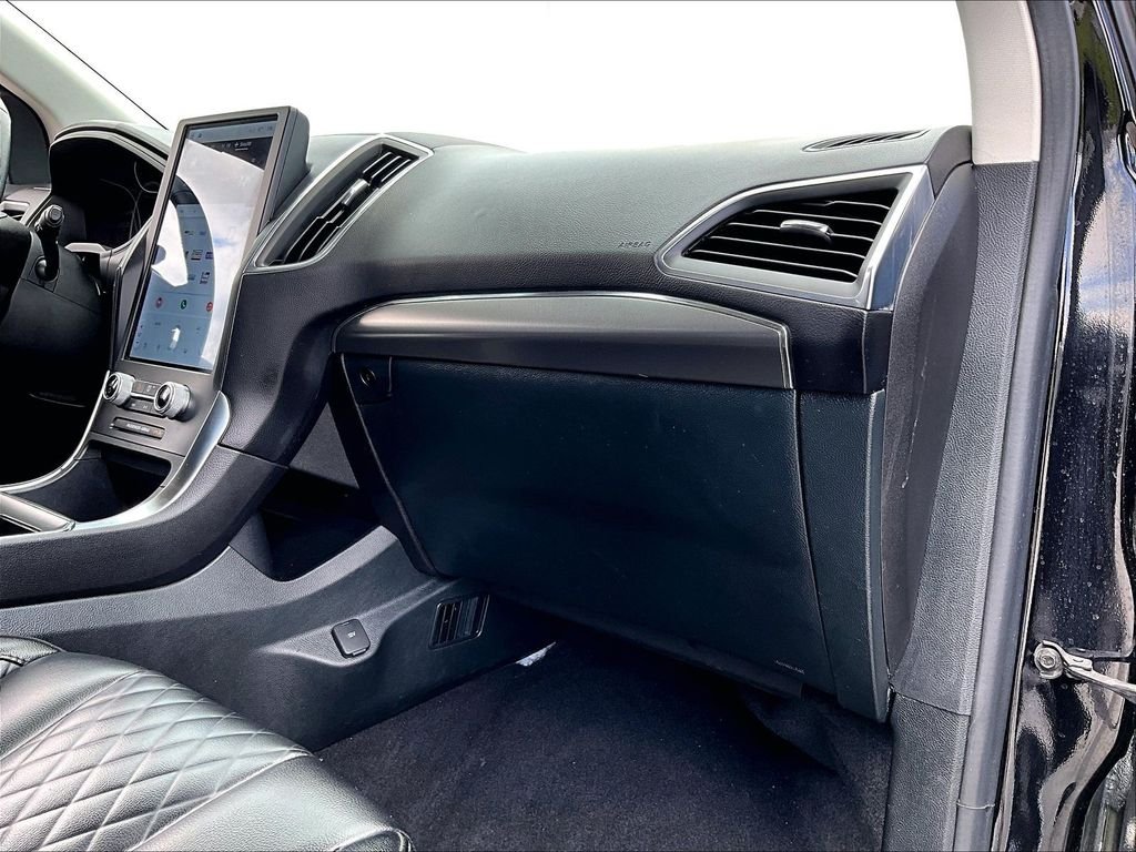 Used 2024 Black Ford Titanium image 13