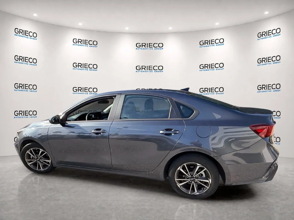 Used 2023 Gray Kia LXS image 5