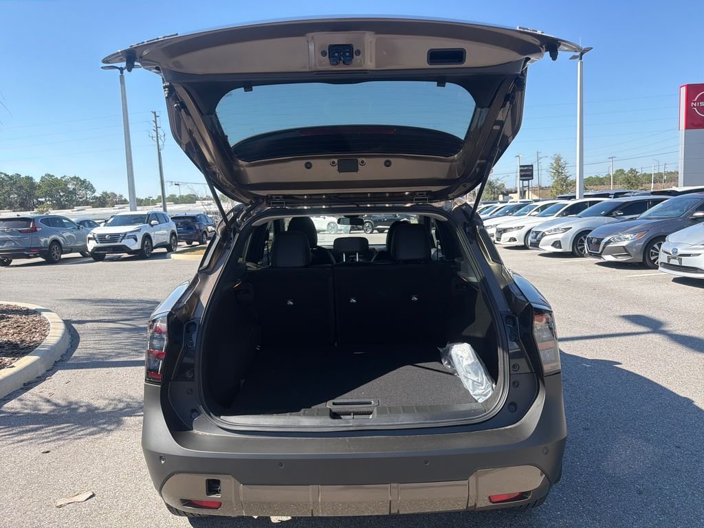 New 2026 Nissan Kicks SR 4D Sport Utility