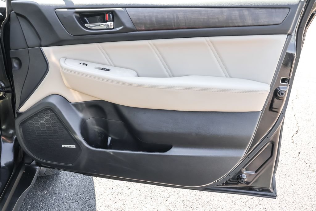 Used 2018 Black Subaru 3.6R image 41