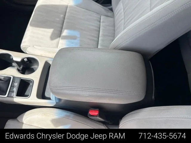 Used 2020 Red Kia LX image 20