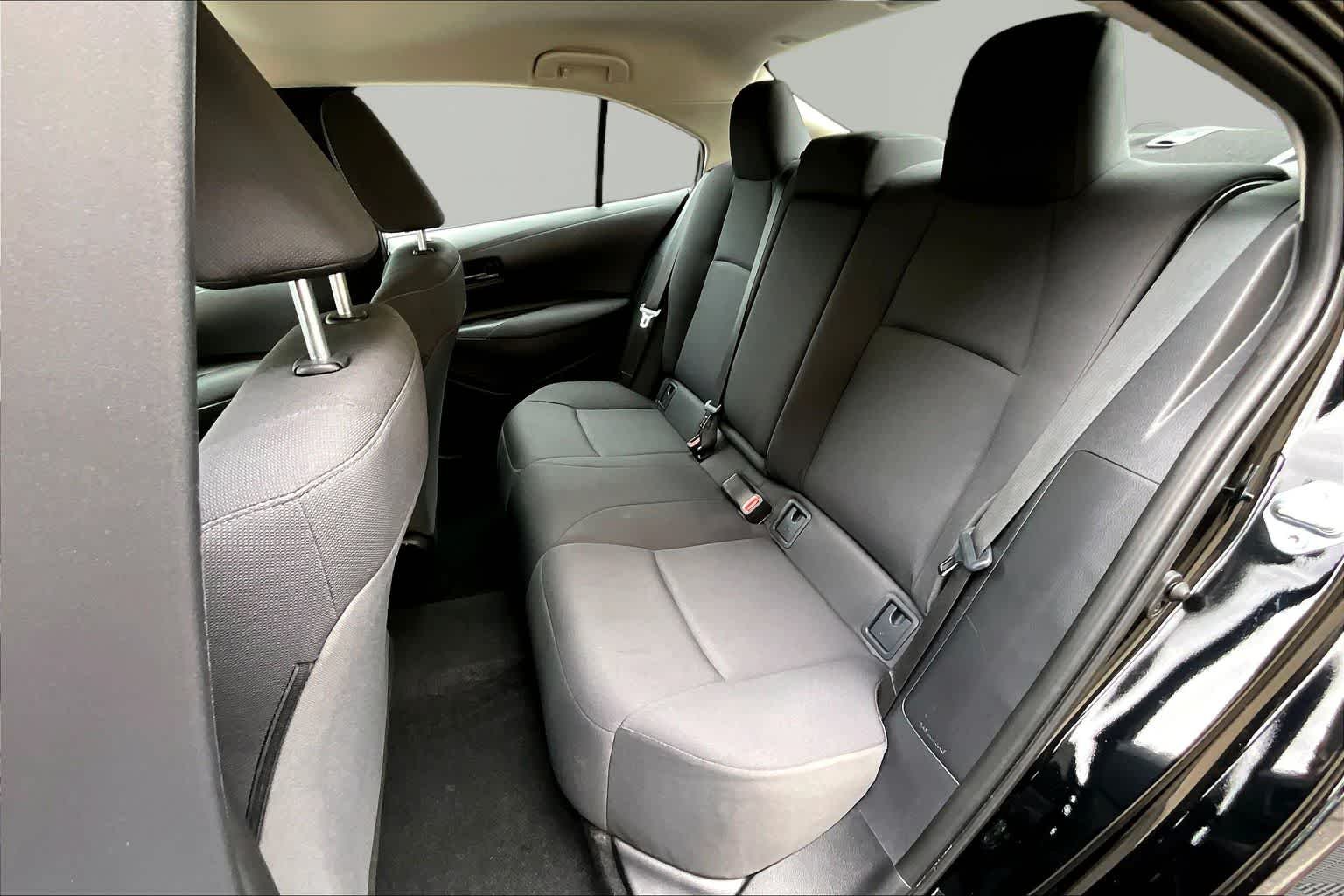 Used 2025 Midnight Black Metallic Toyota LE image 20